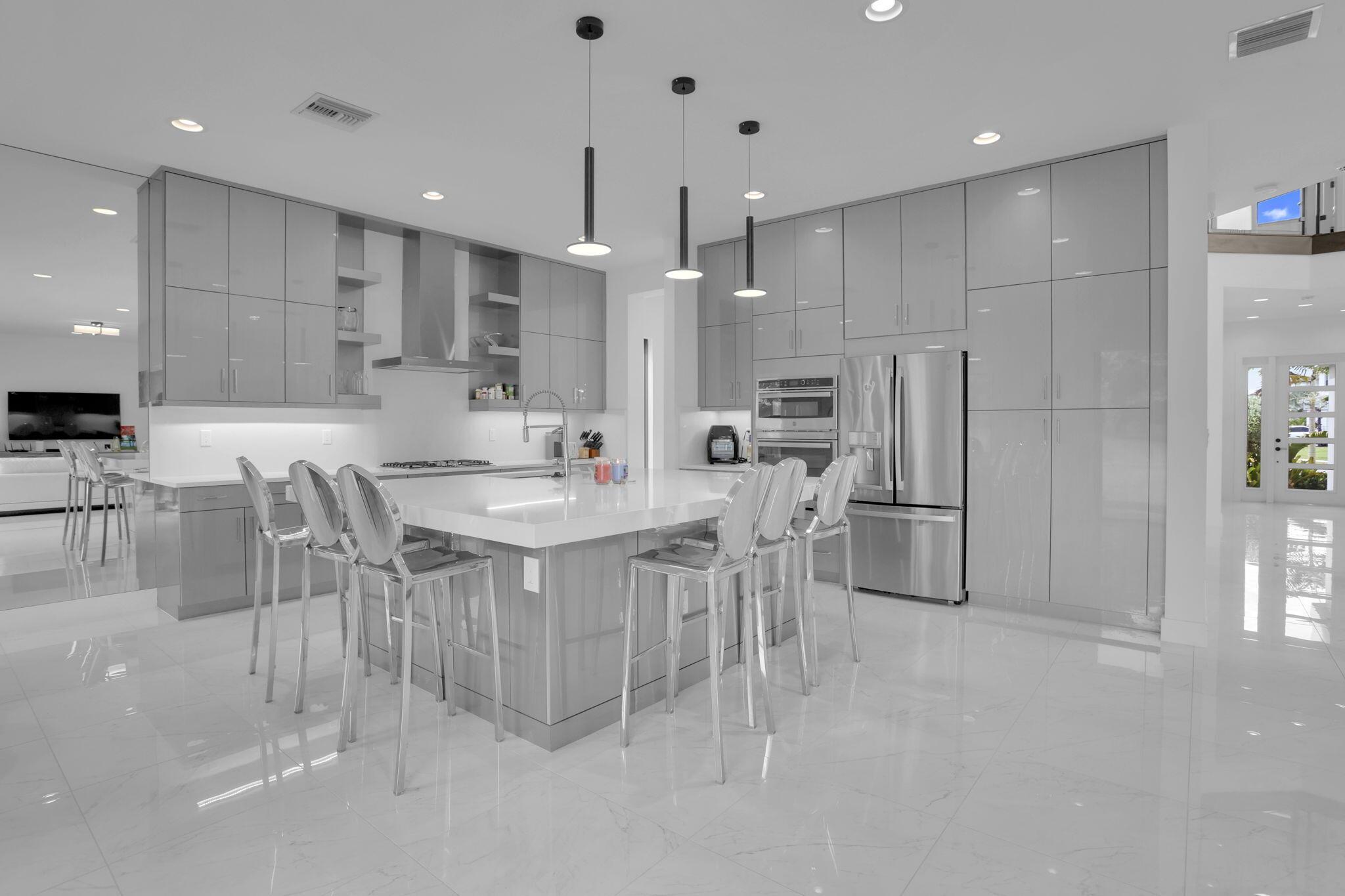 8115 Laurel Falls Drive