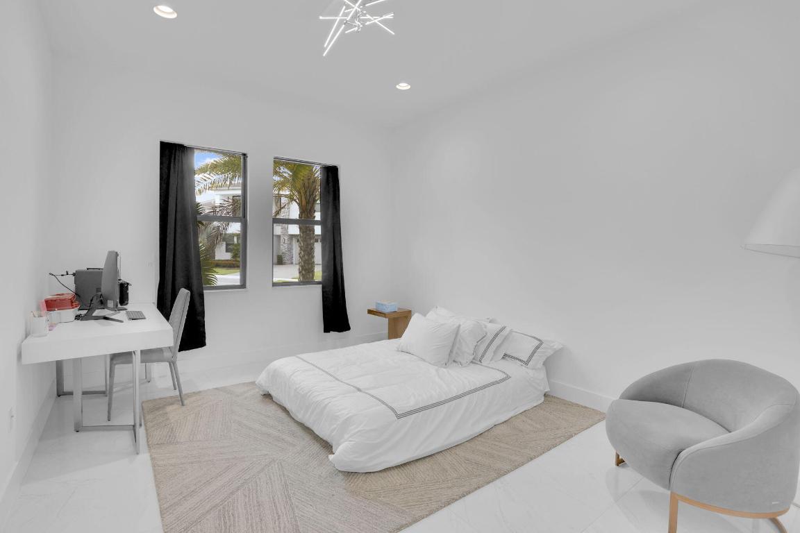 8115 Laurel Falls Drive