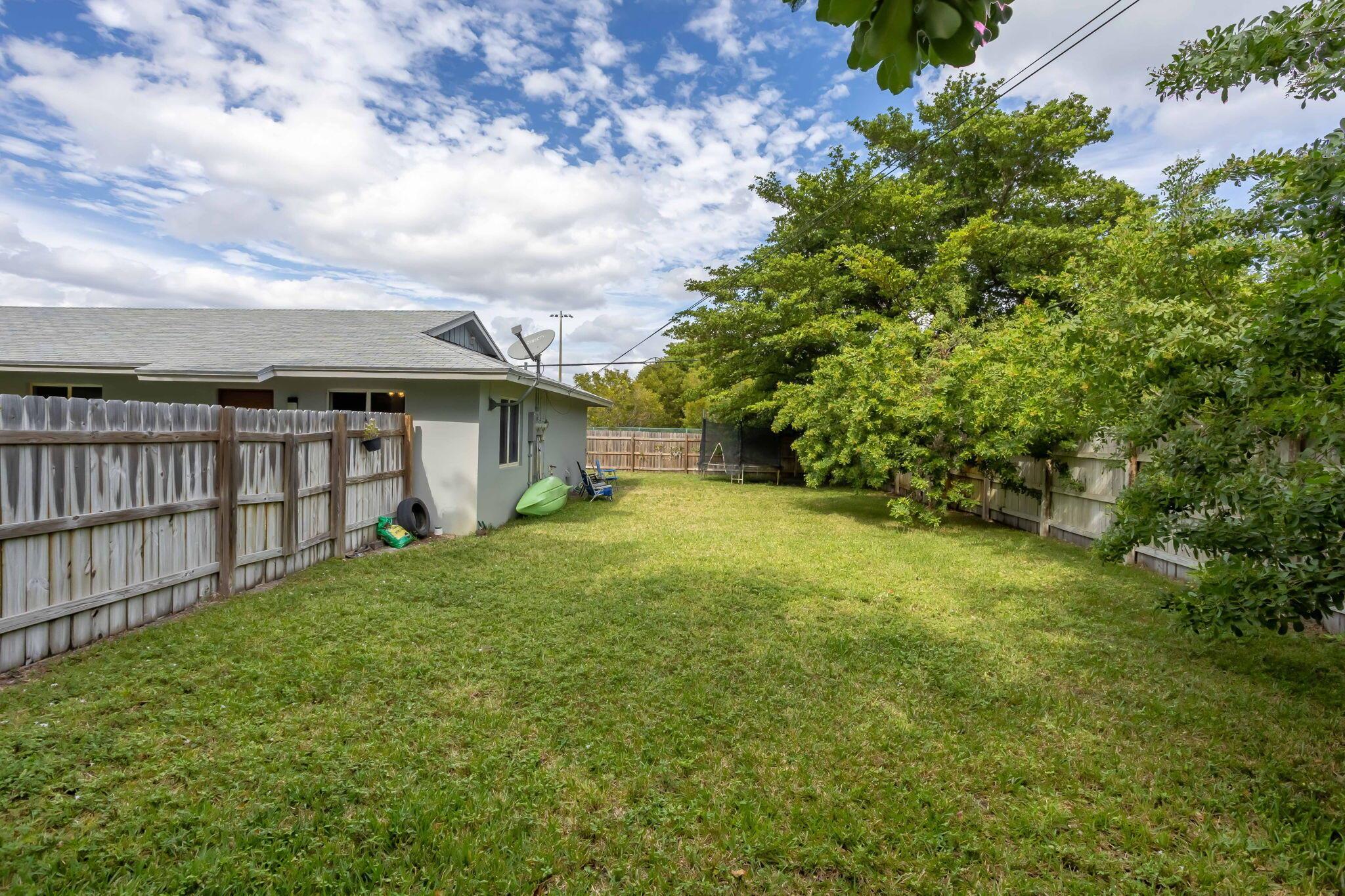 2227 NE 3rd Avenue 1 & 2