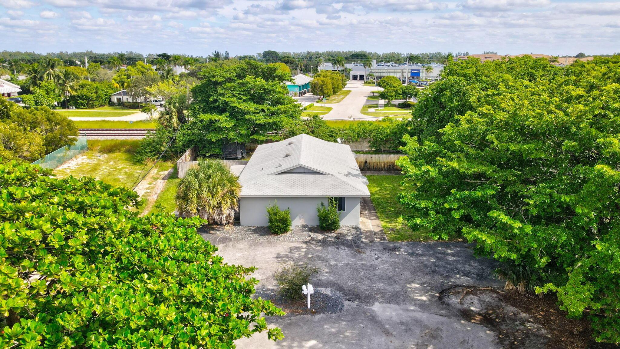 2227 NE 3rd Avenue 1 & 2