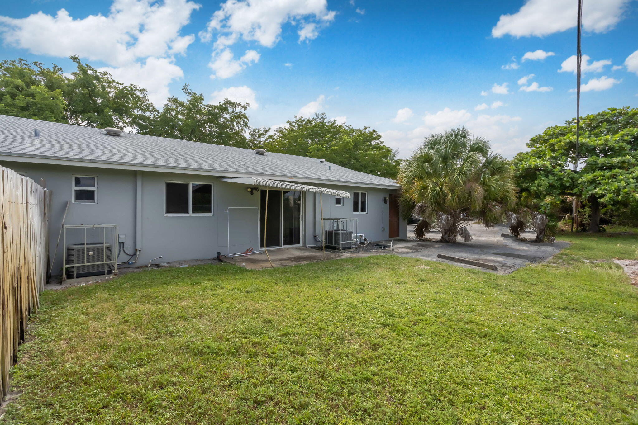 2227 NE 3rd Avenue 1 & 2