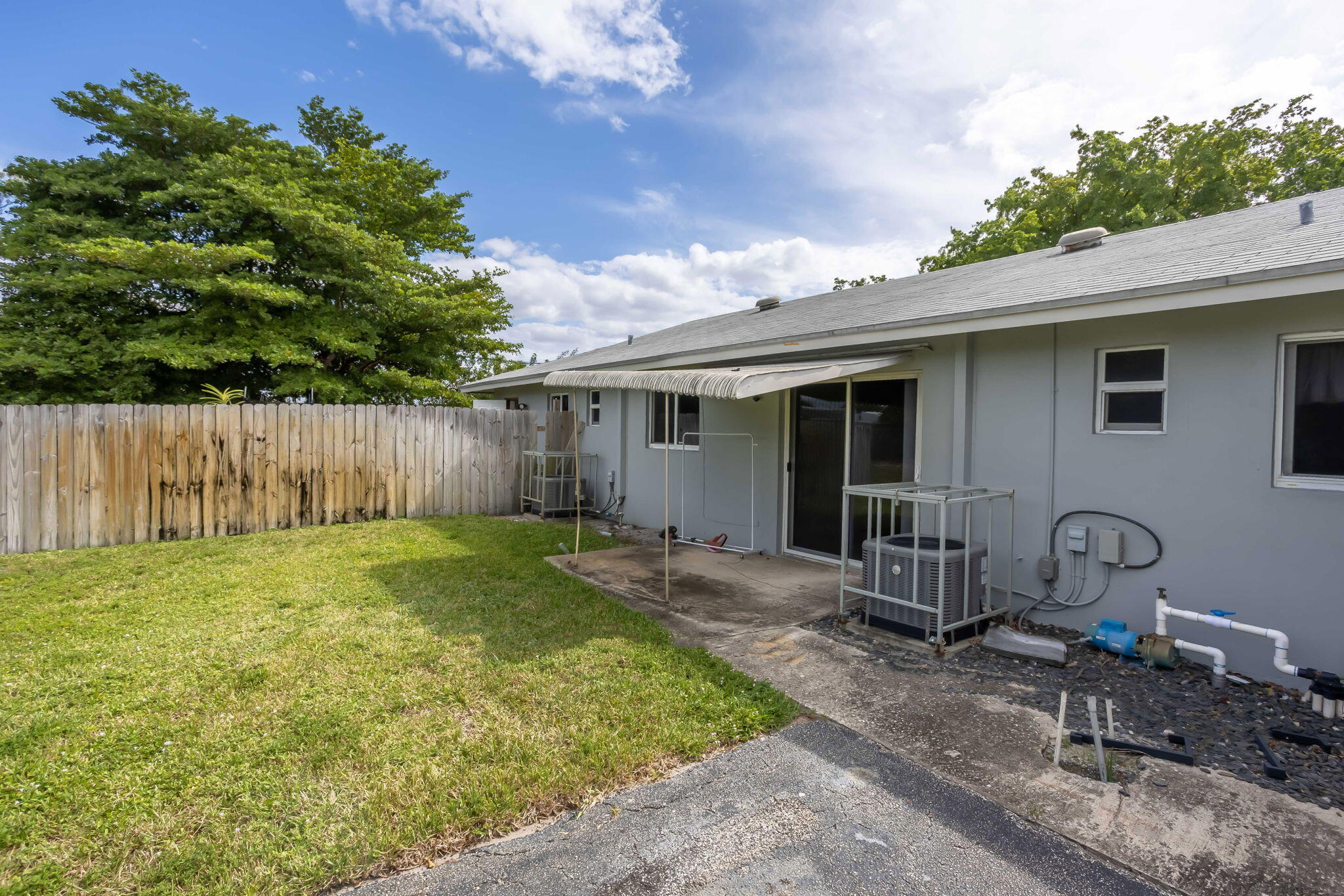 2227 NE 3rd Avenue 1 & 2