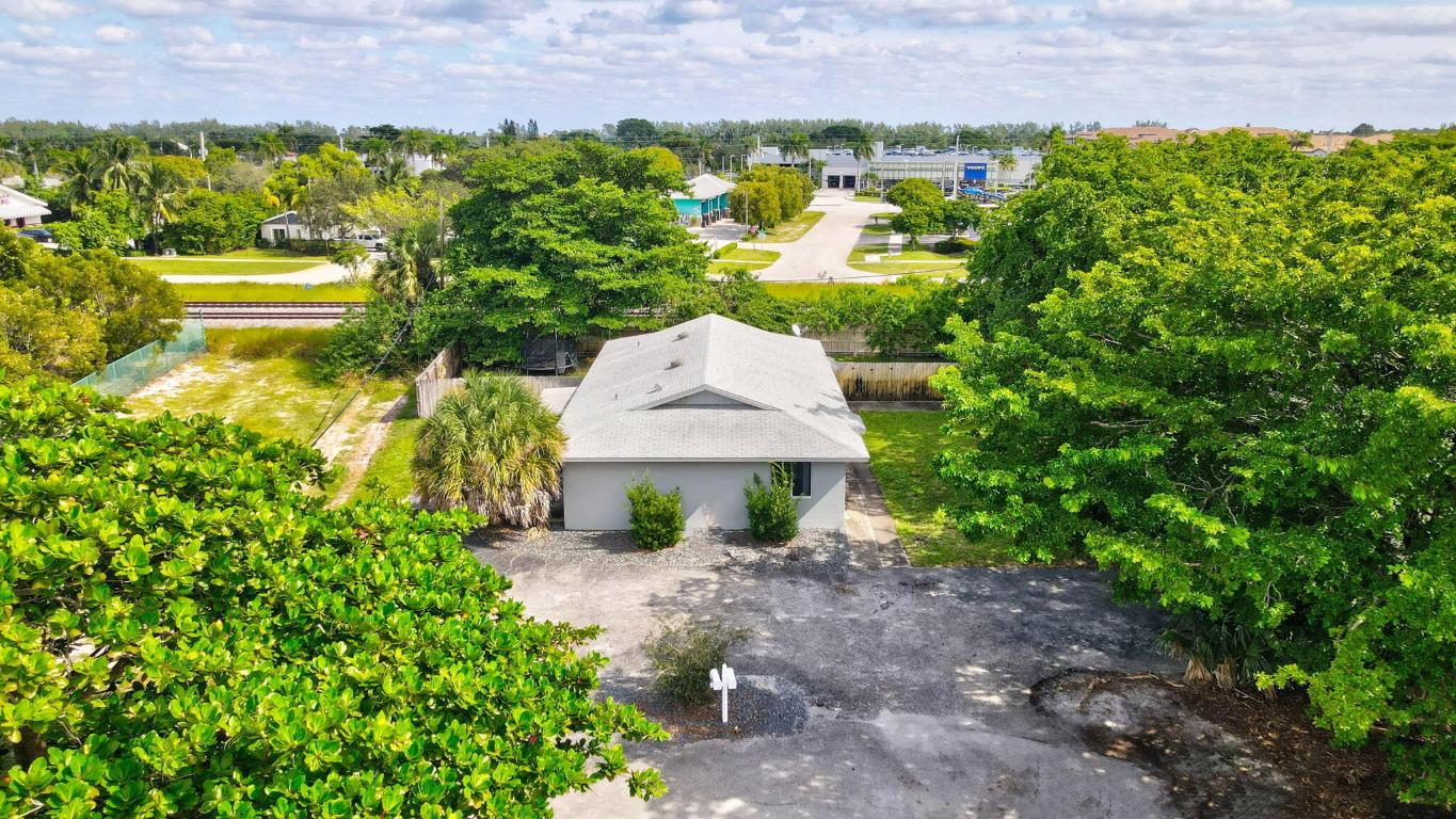 2227 NE 3rd Avenue 1 & 2