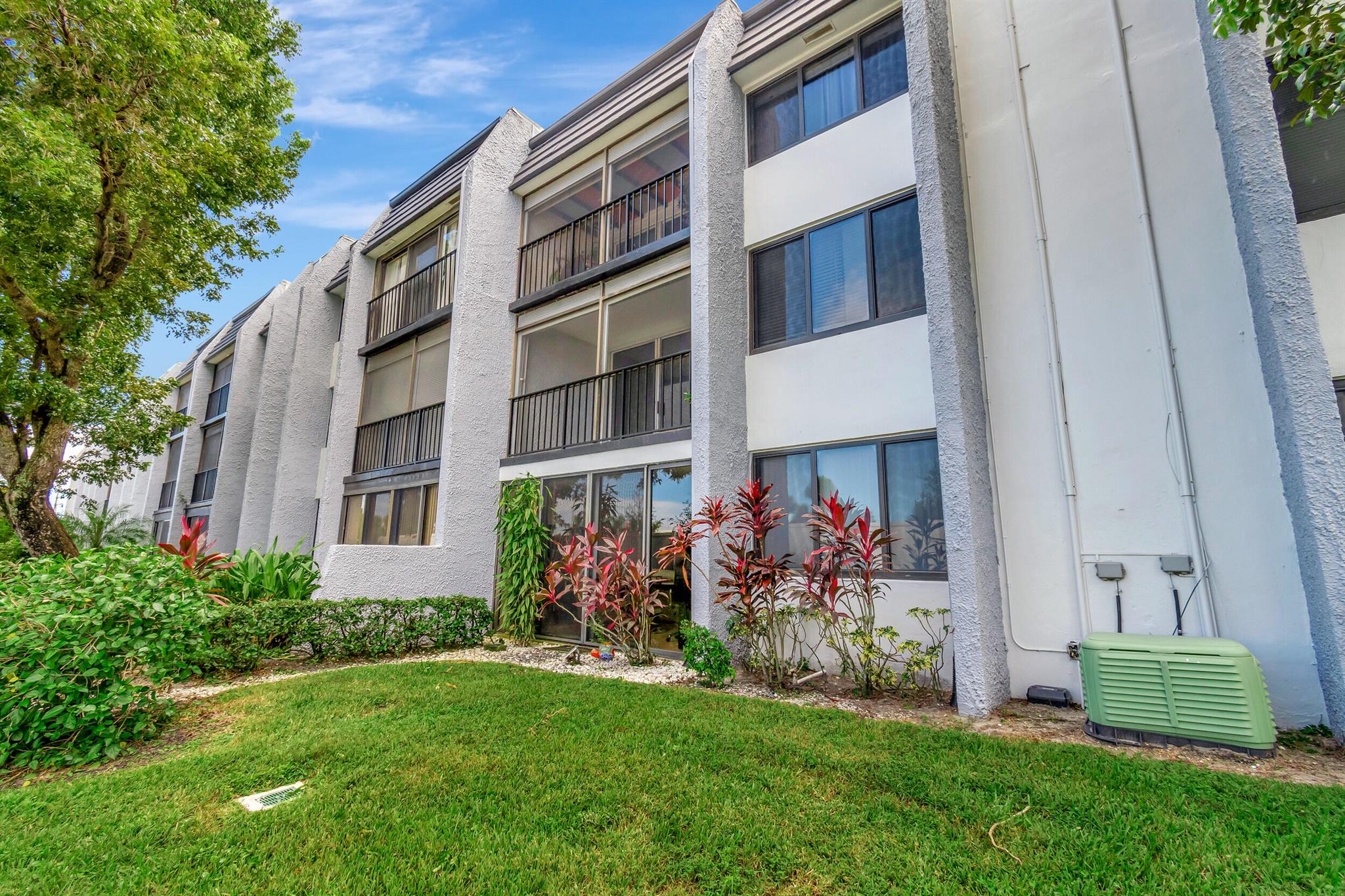 4248 Deste Court 202