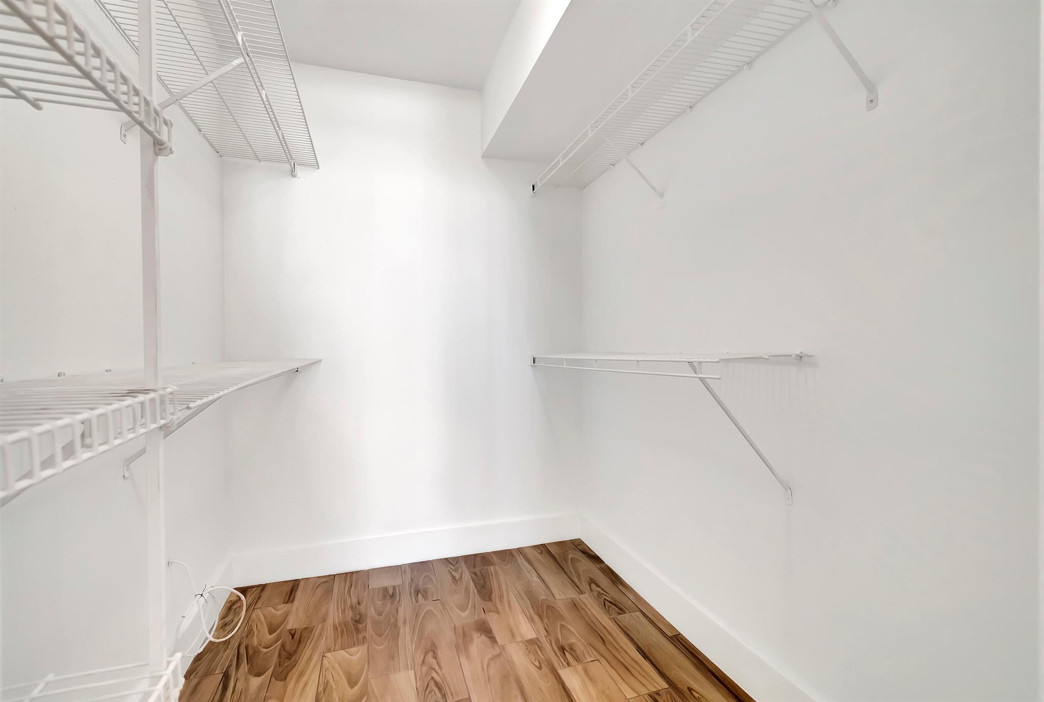 4248 Deste Court 202