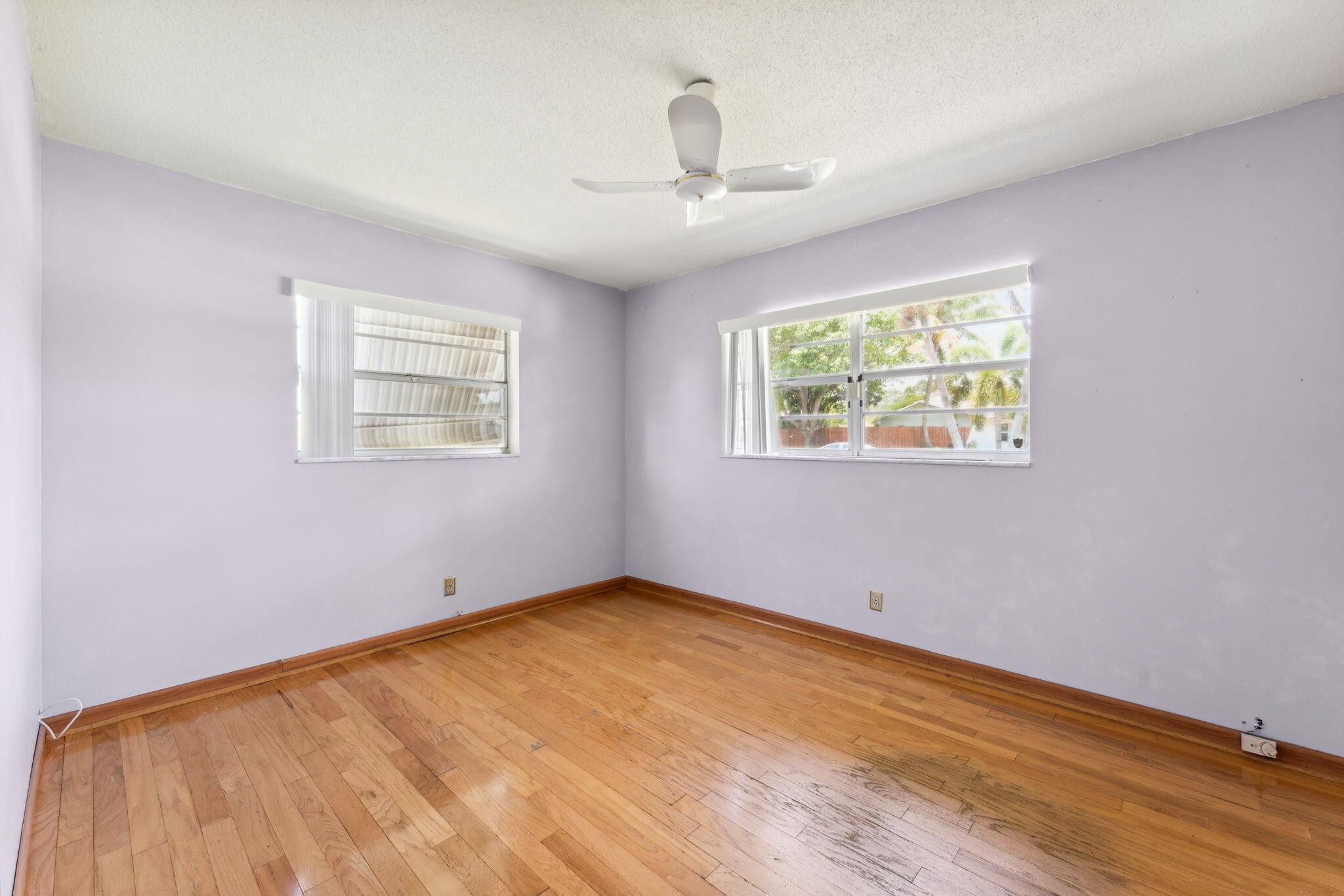 4194 Honeysuckle Avenue