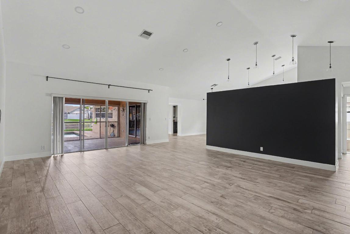 9208 Sun Pointe Drive, Boynton Beach