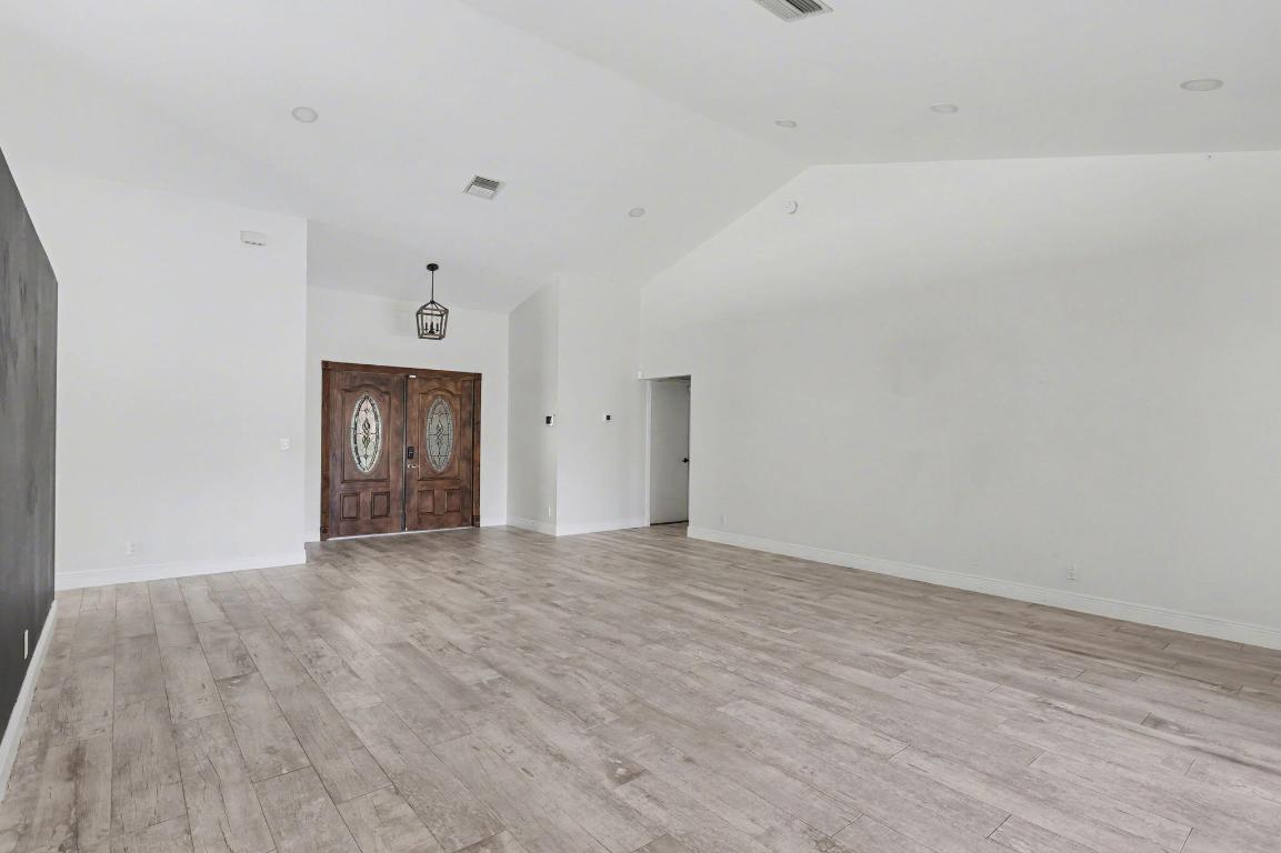 9208 Sun Pointe Drive, Boynton Beach