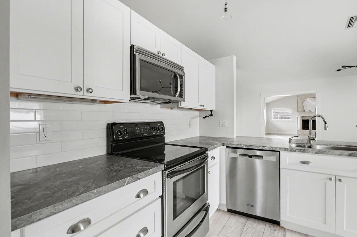 9208 Sun Pointe Drive, Boynton Beach