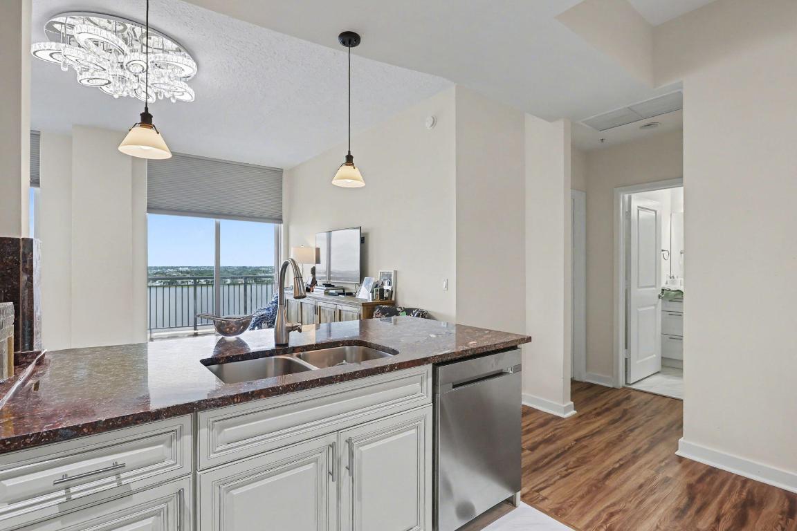 300 S Australian Avenue 1408