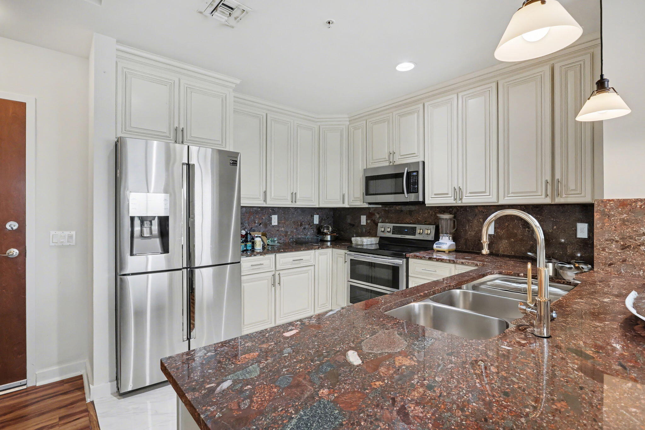 300 S Australian Avenue 1408