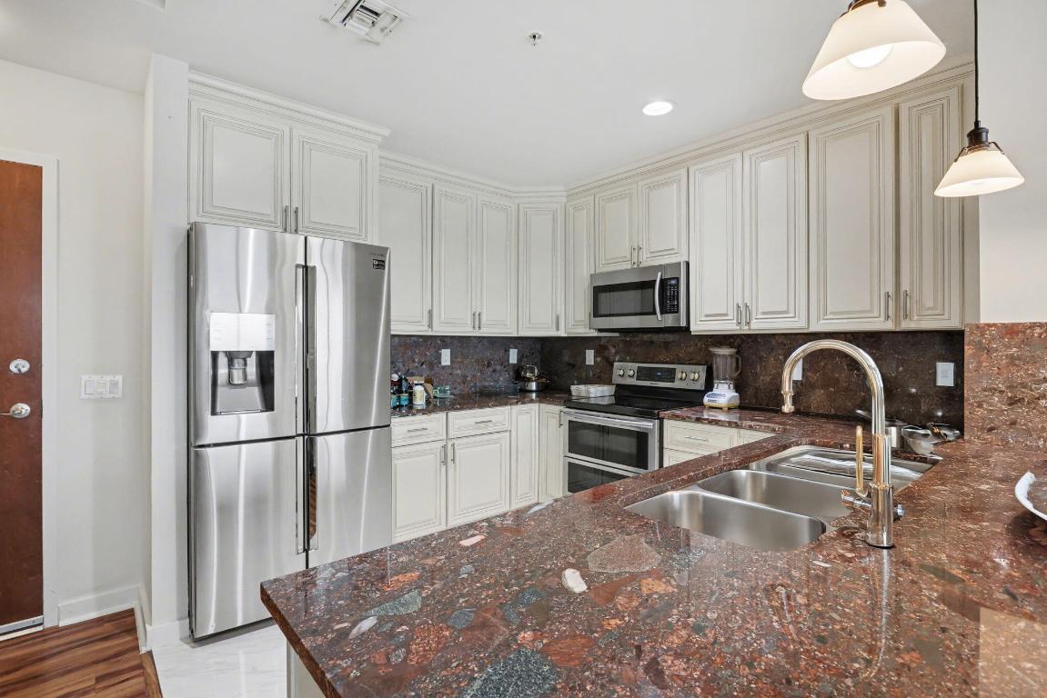 300 S Australian Avenue 1408