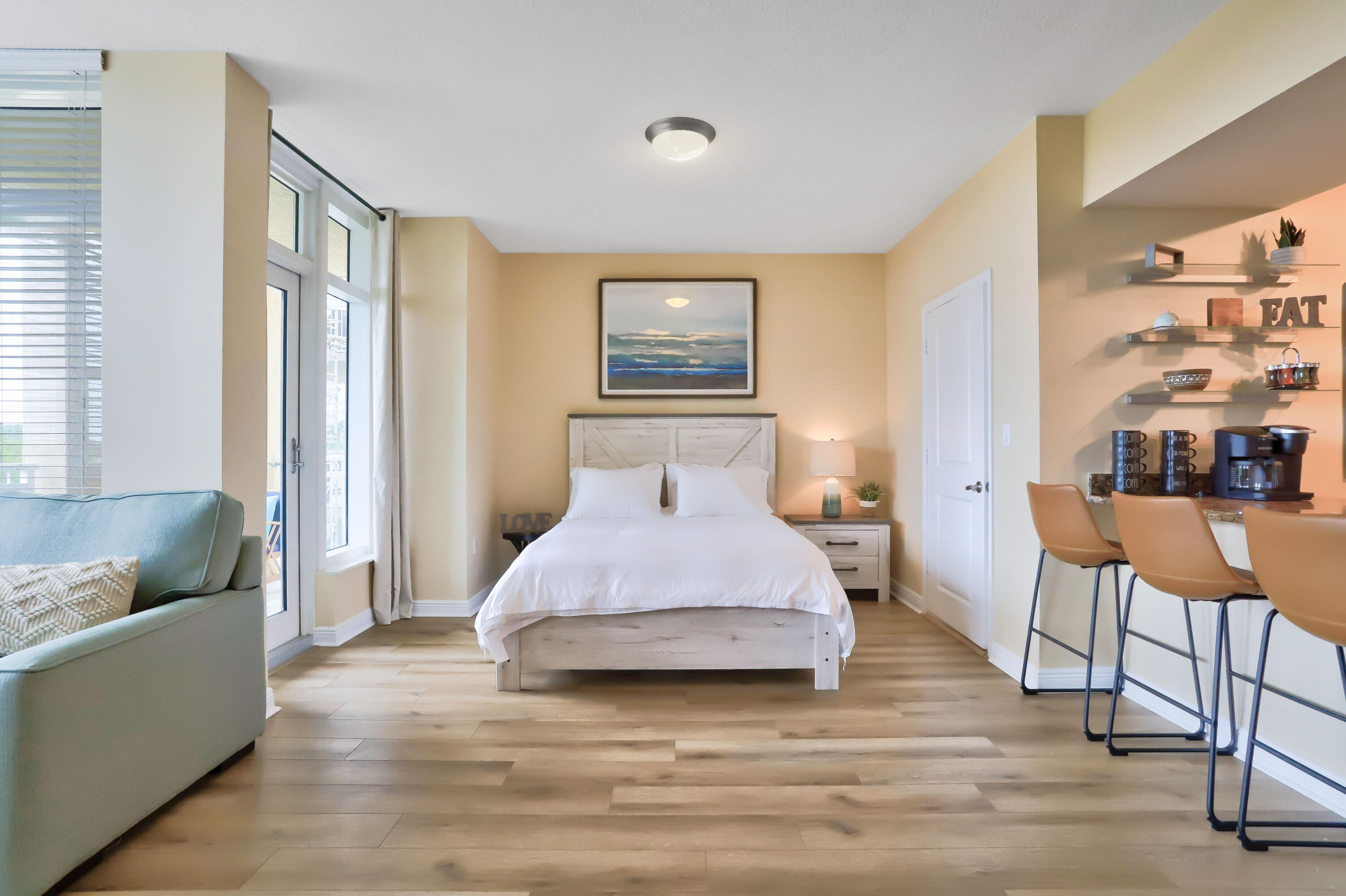 400 N Federal Highway 308n