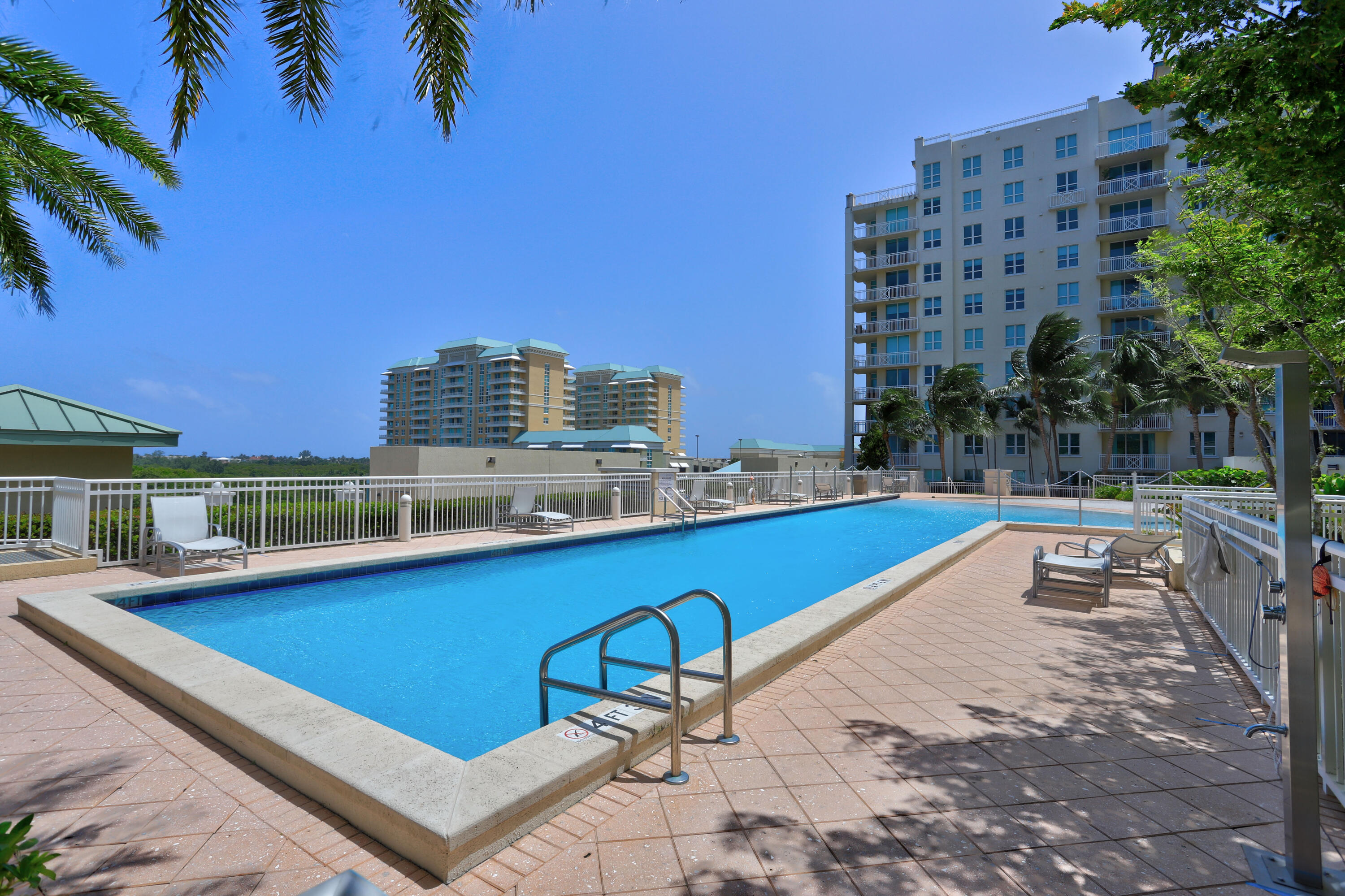 400 N Federal Highway 308n