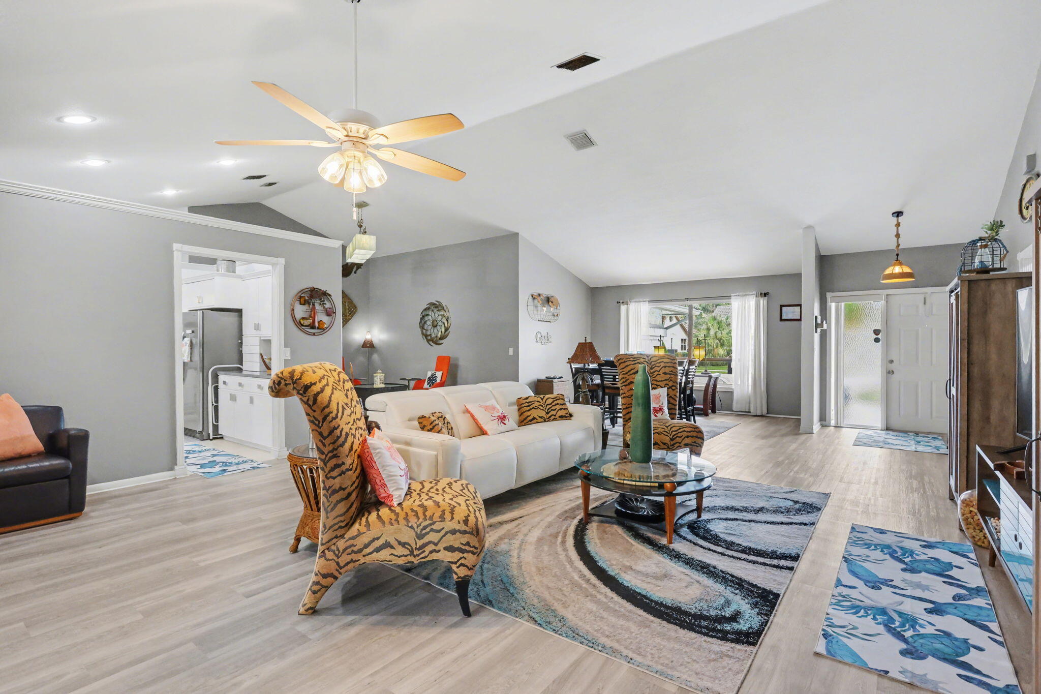 9284 Laurel Green Drive