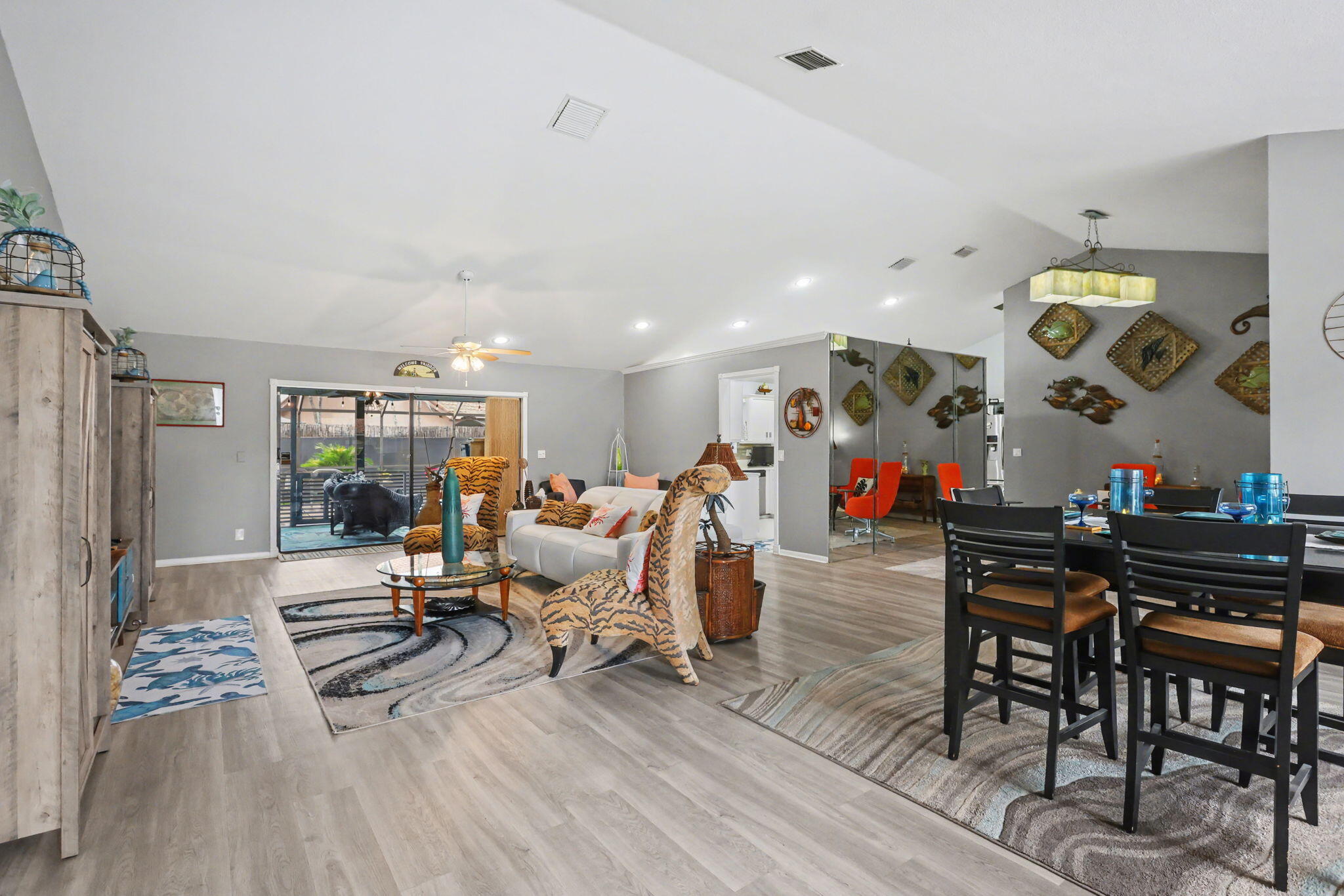 9284 Laurel Green Drive
