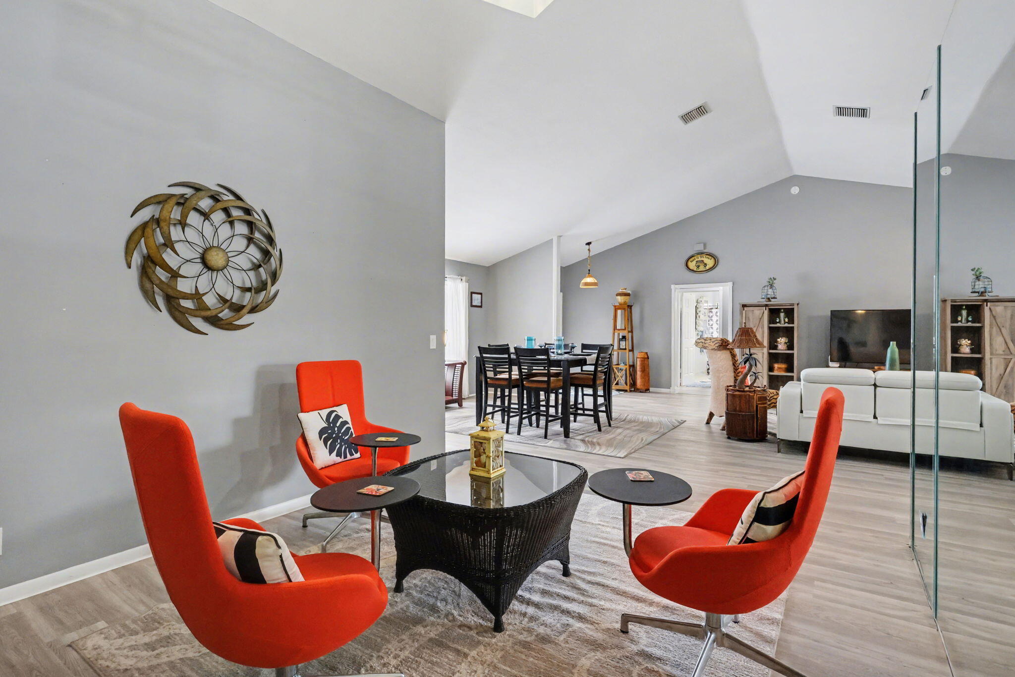 9284 Laurel Green Drive