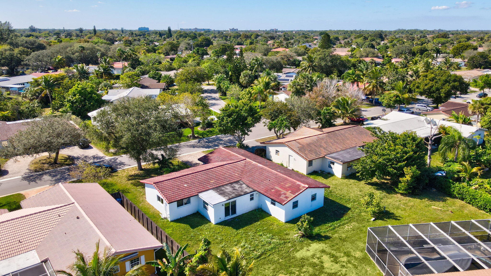 4005 NW 76th Avenue