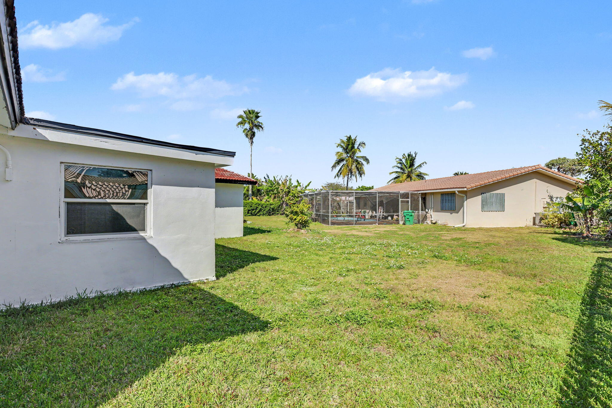 4005 NW 76th Avenue