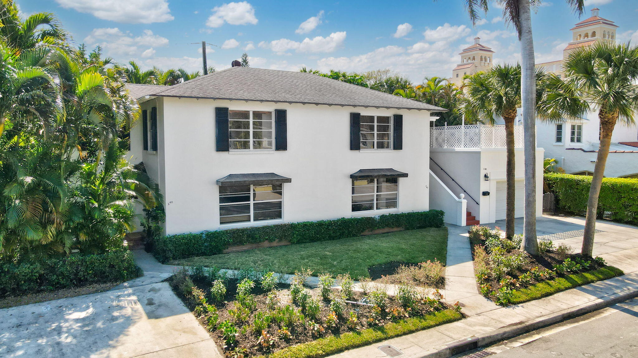 240 Oleander Avenue