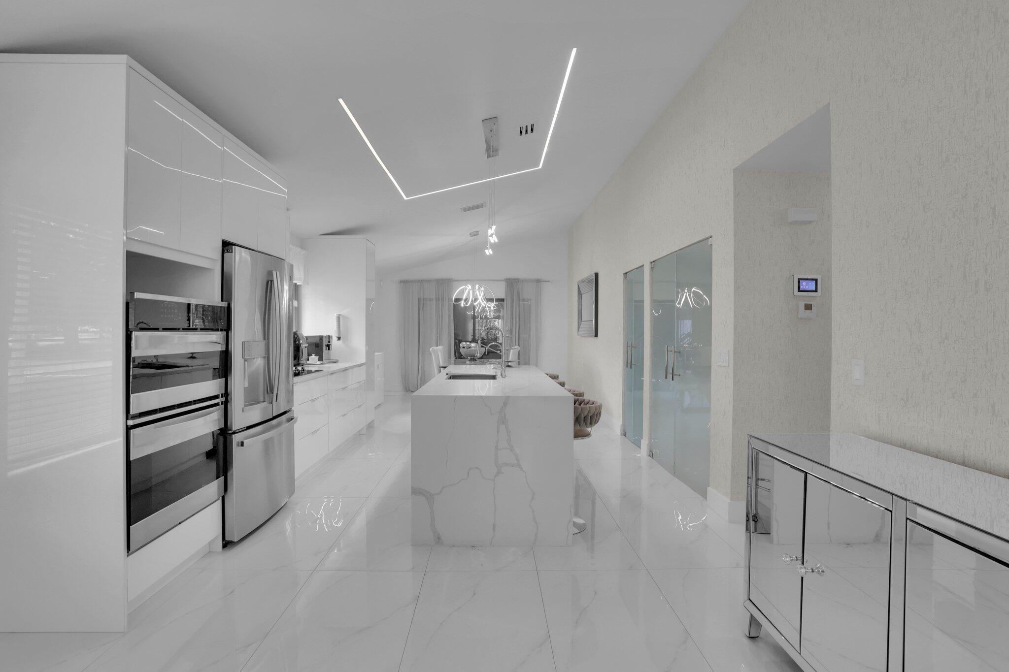 469 NW 38th Avenue