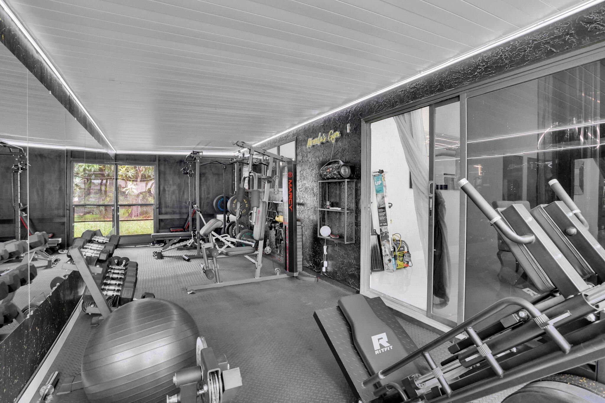 469 NW 38th Avenue