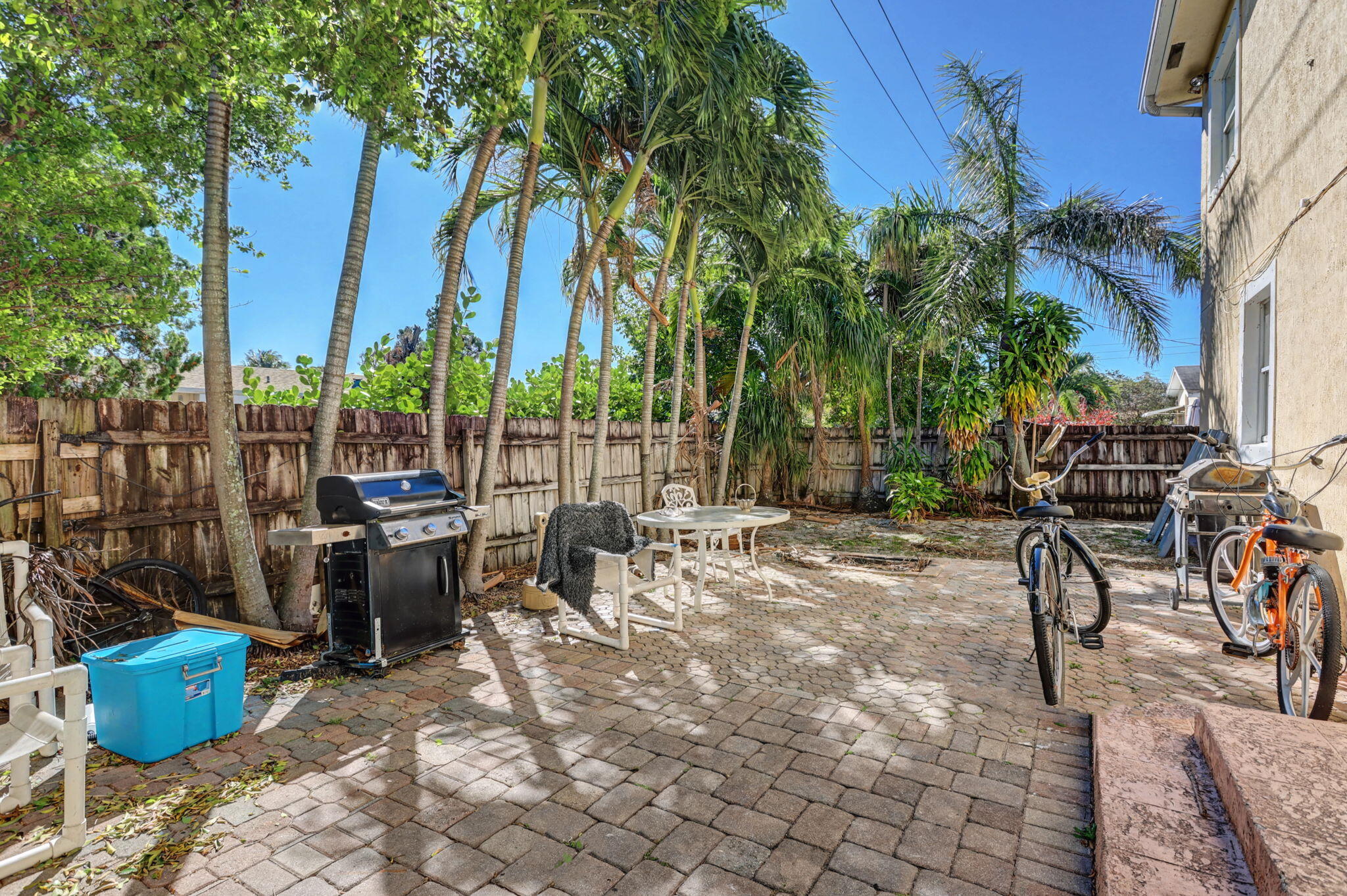 1400 Cardinal Lane