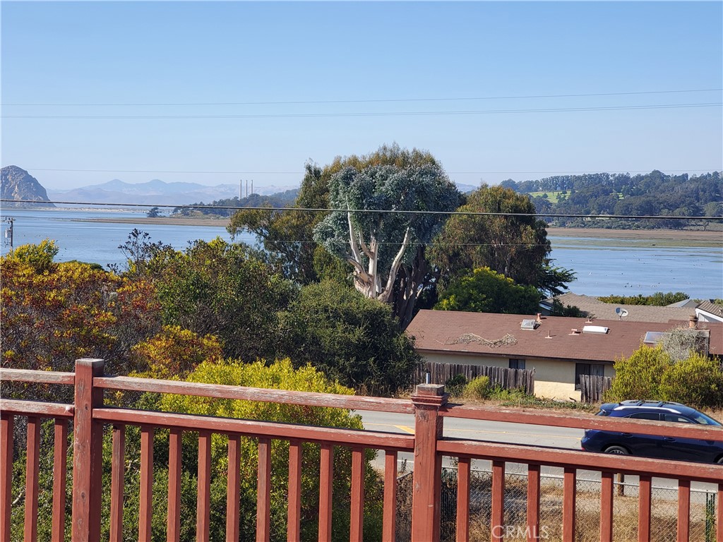 999 Santa Ysabel Avenue