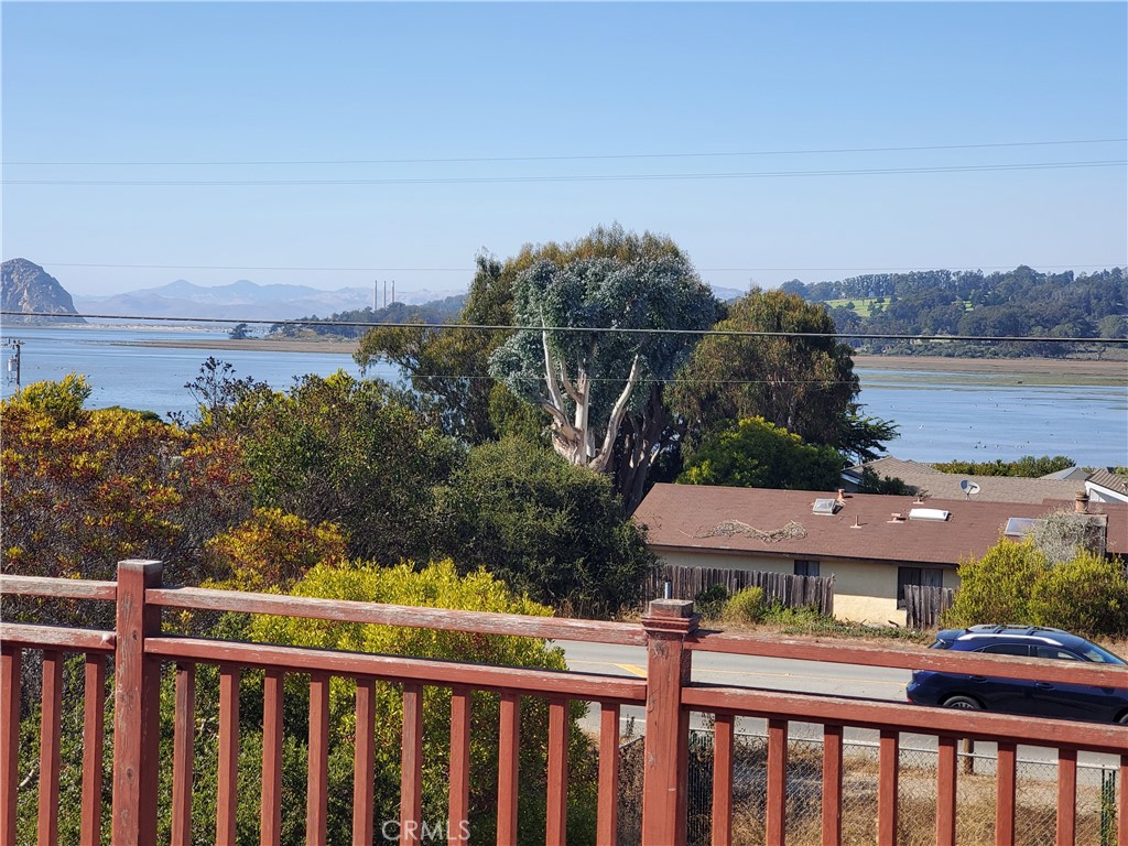 999 Santa Ysabel Avenue