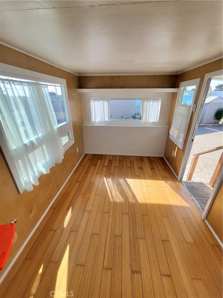233 Surf Street 3