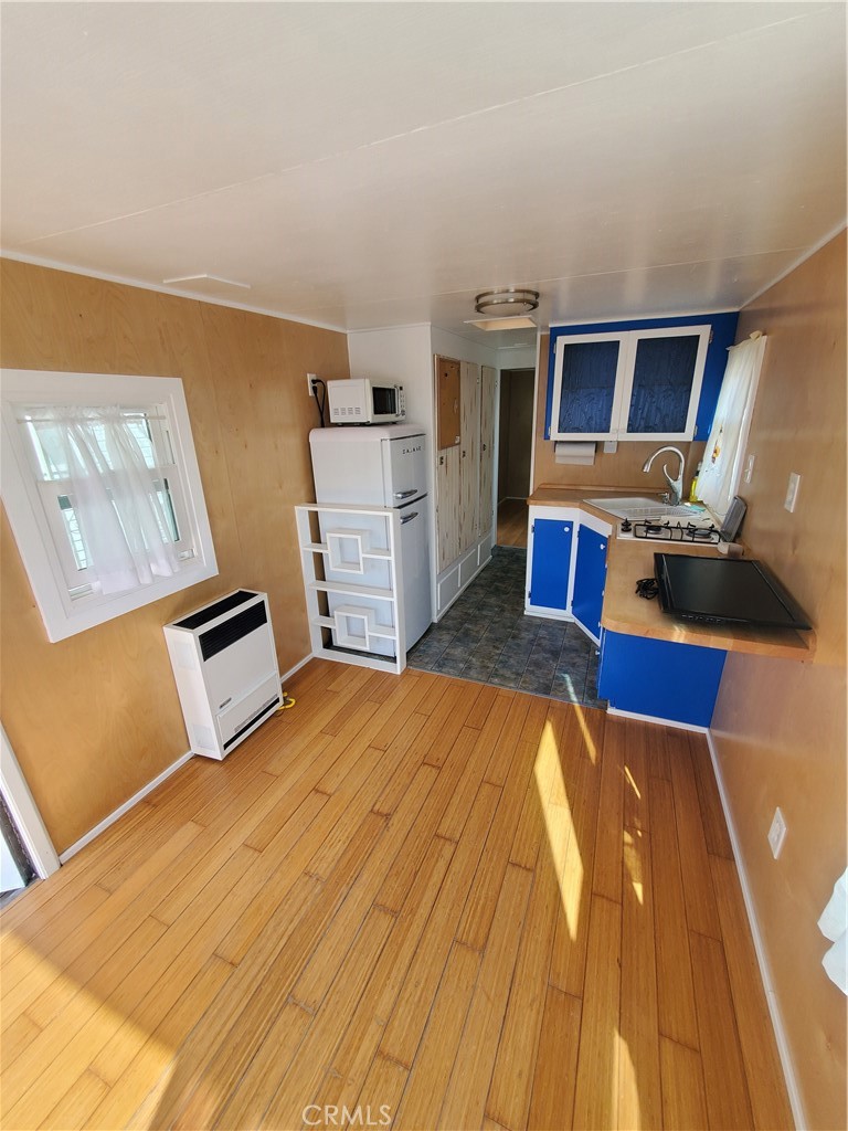 233 Surf Street 3