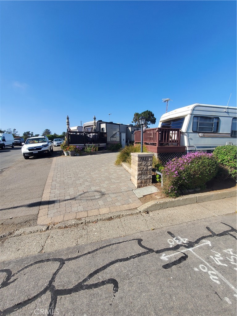233 Surf Street 3