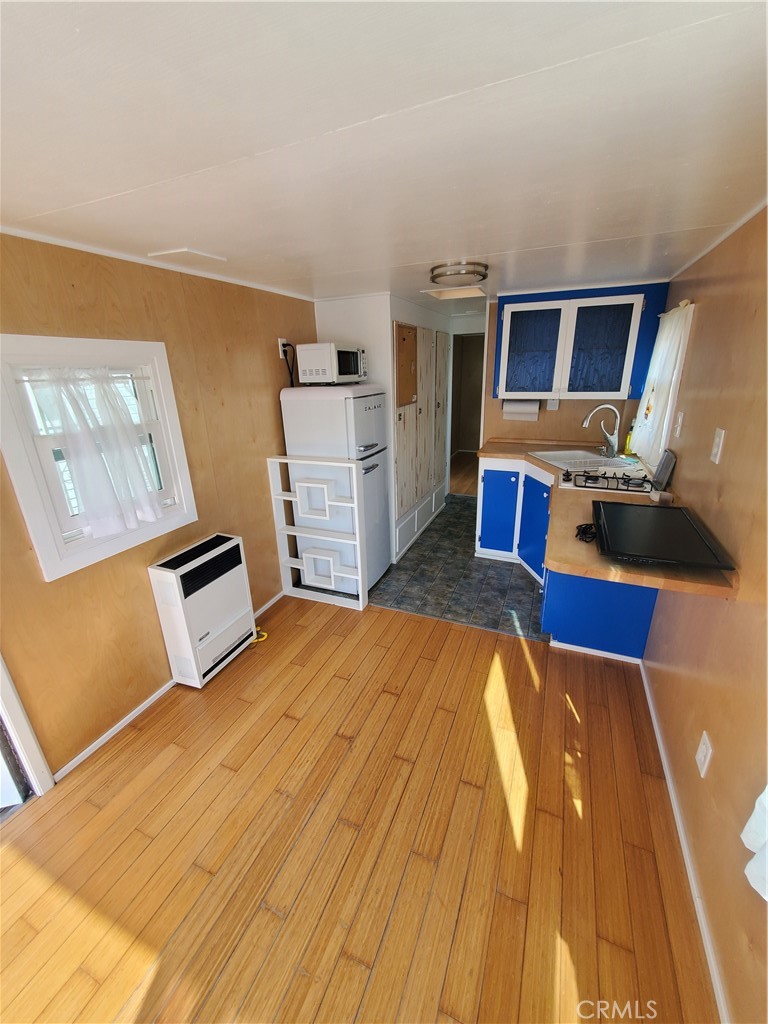233 Surf Street 3