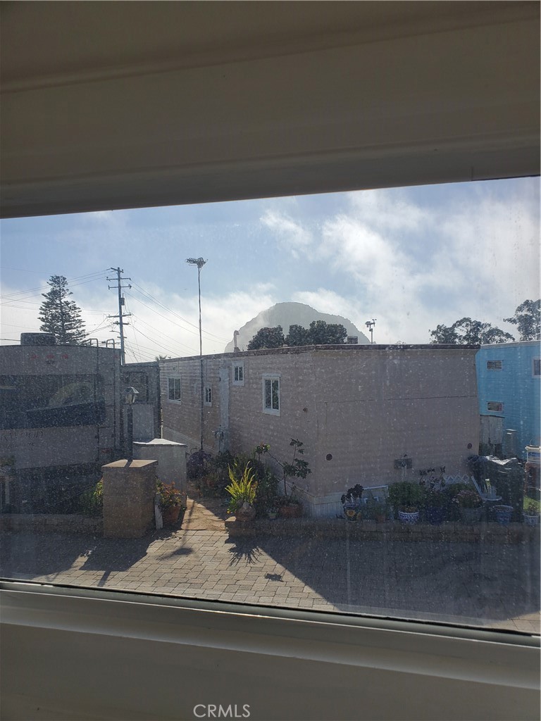 233 Surf Street 3
