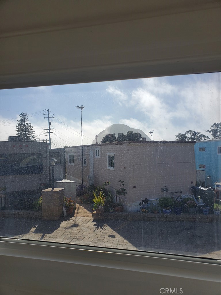 233 Surf Street 3