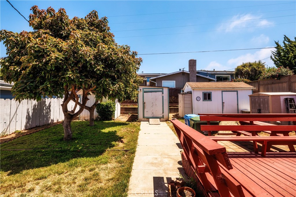 490 Fresno