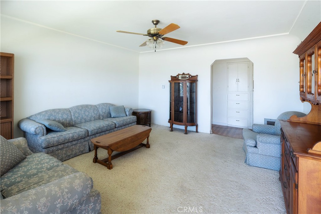 490 Fresno