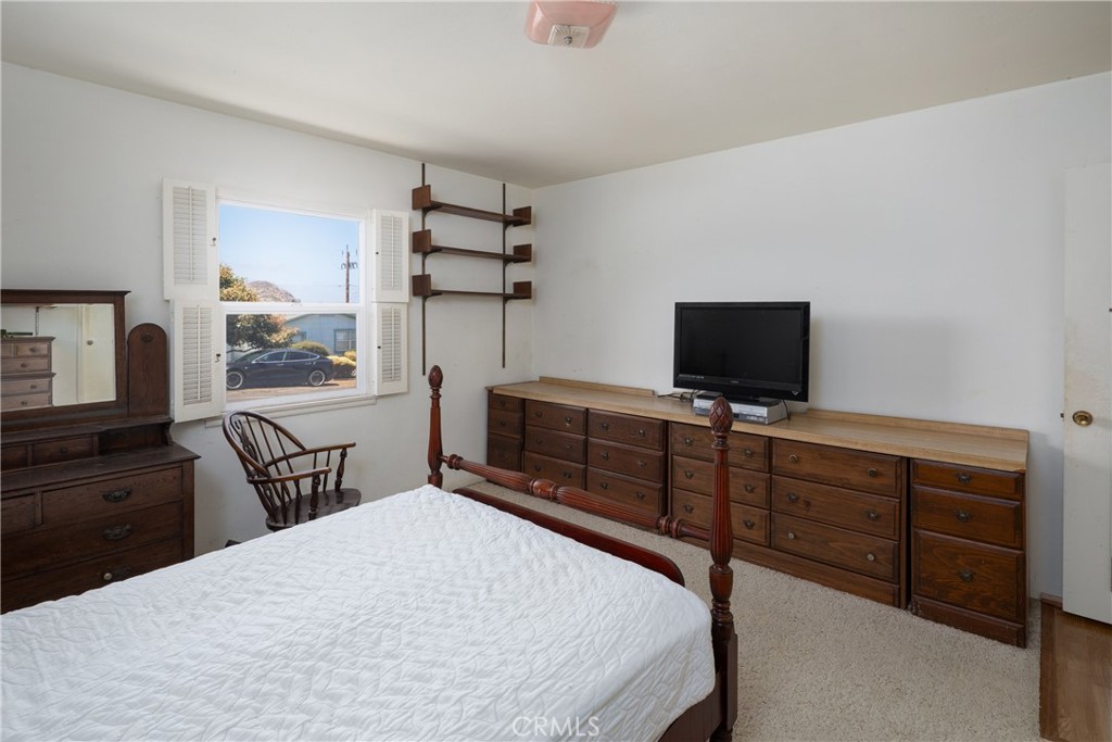 490 Fresno