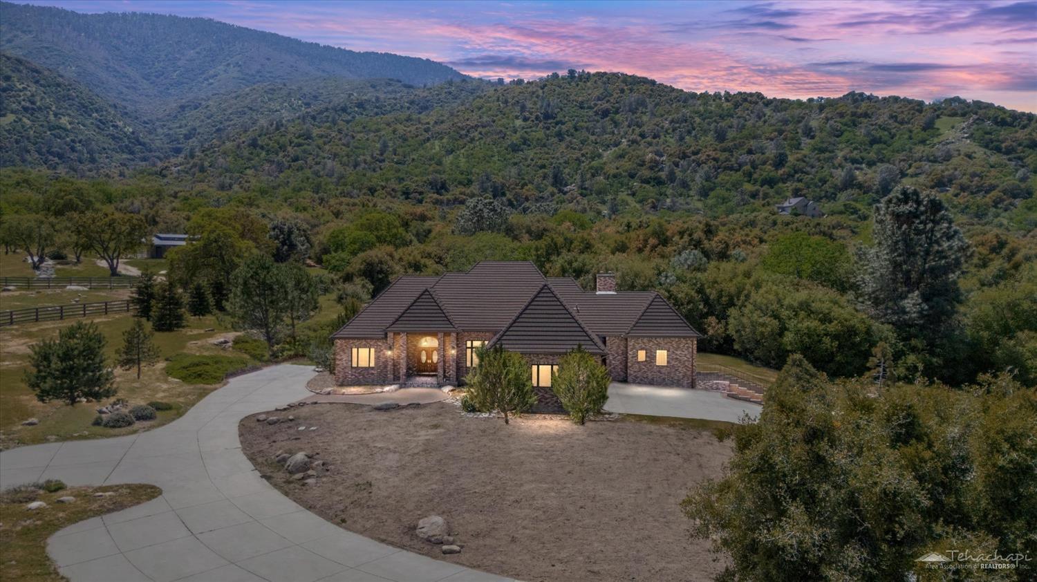 28641 Valley Oak Road