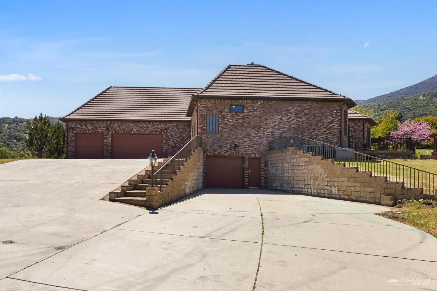 28641 Valley Oak Road