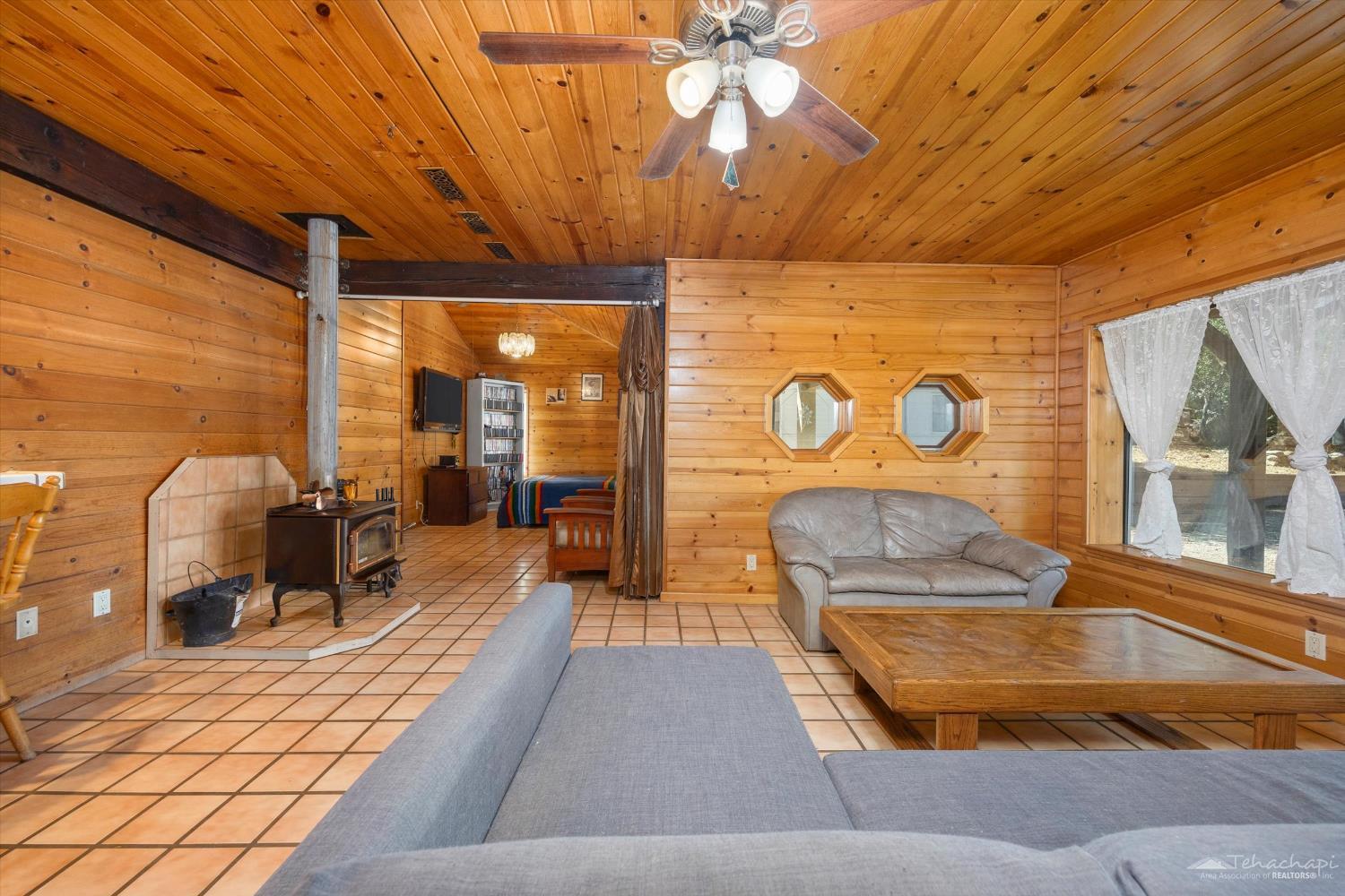 29972 Woodford Tehachapi Road