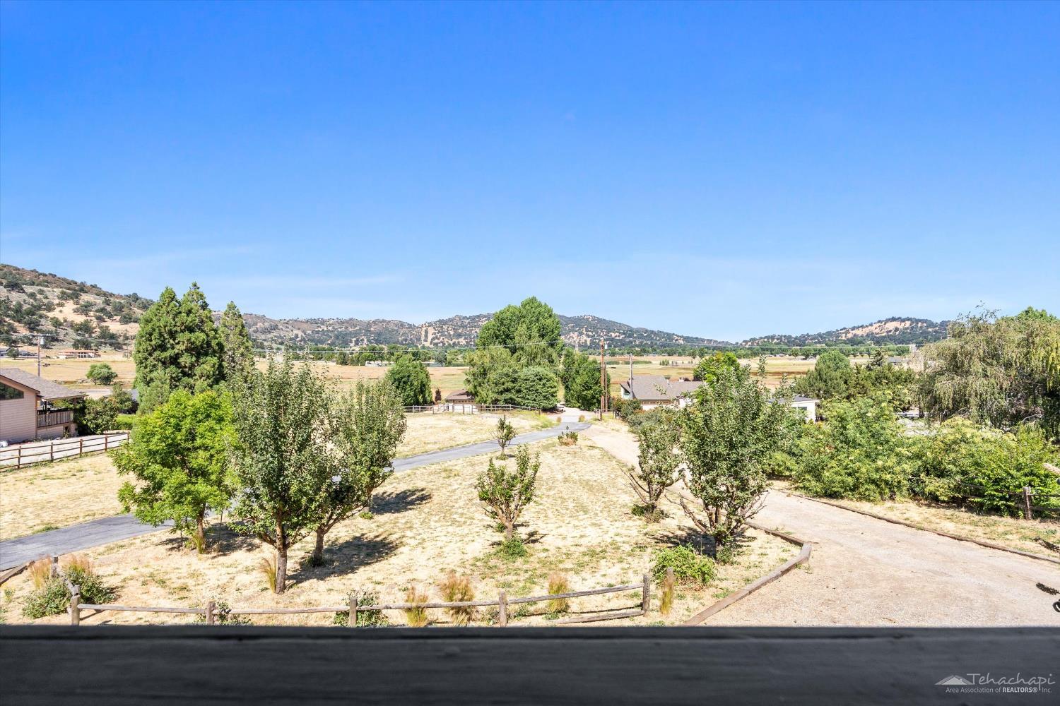 23740 Lakeview Drive