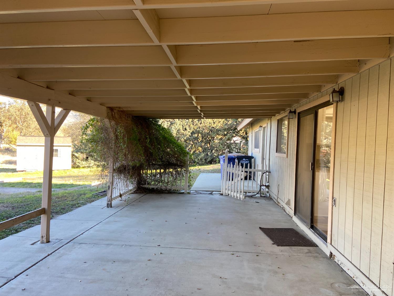 22711 Jerry Drive