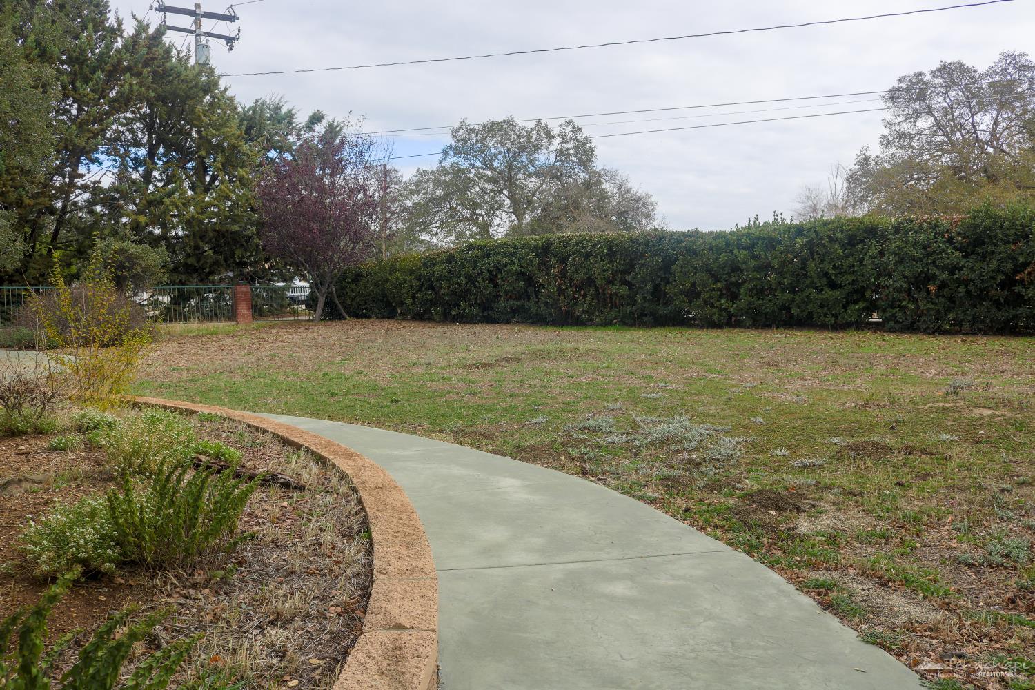 22711 Jerry Drive