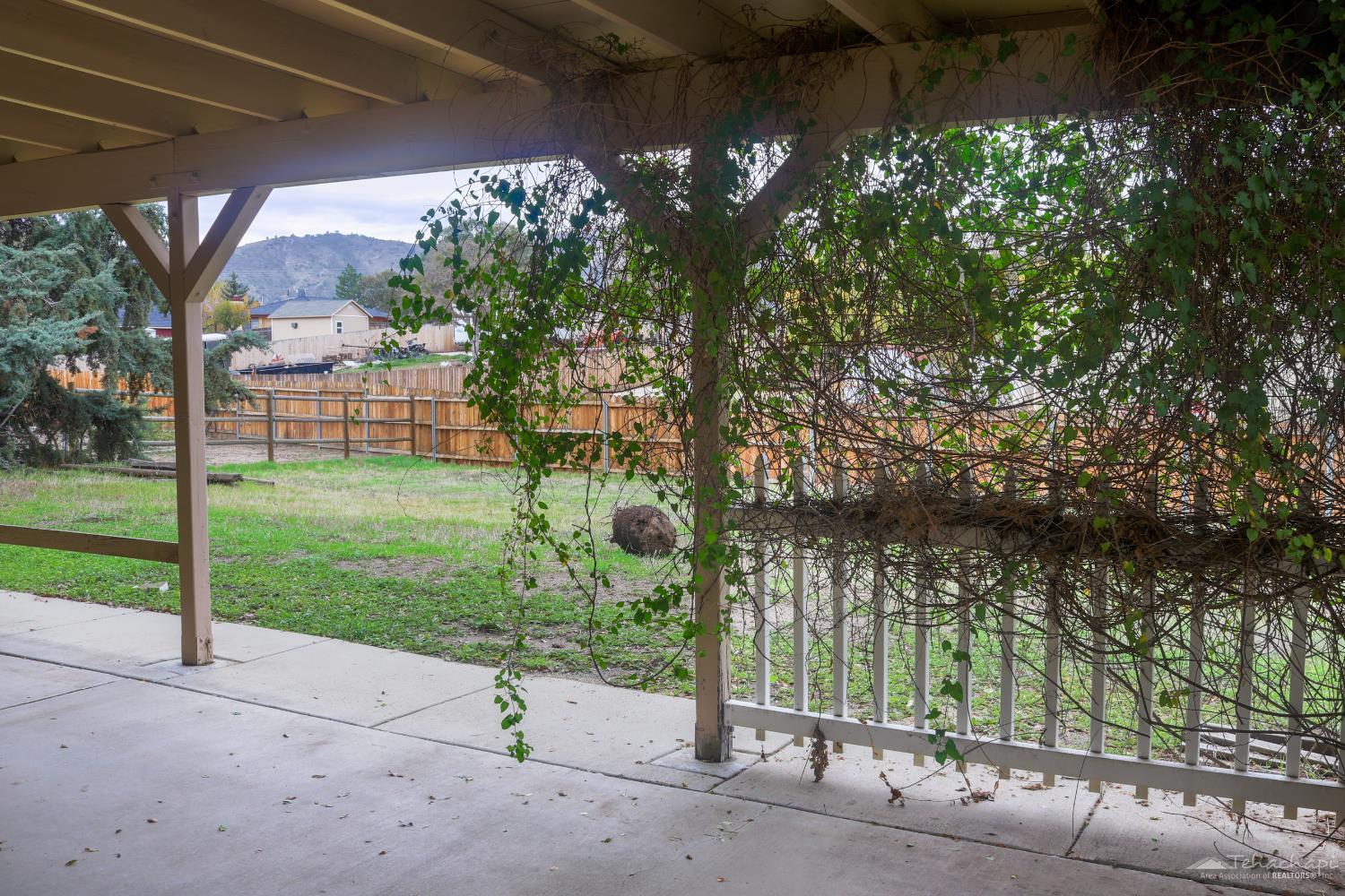 22711 Jerry Drive