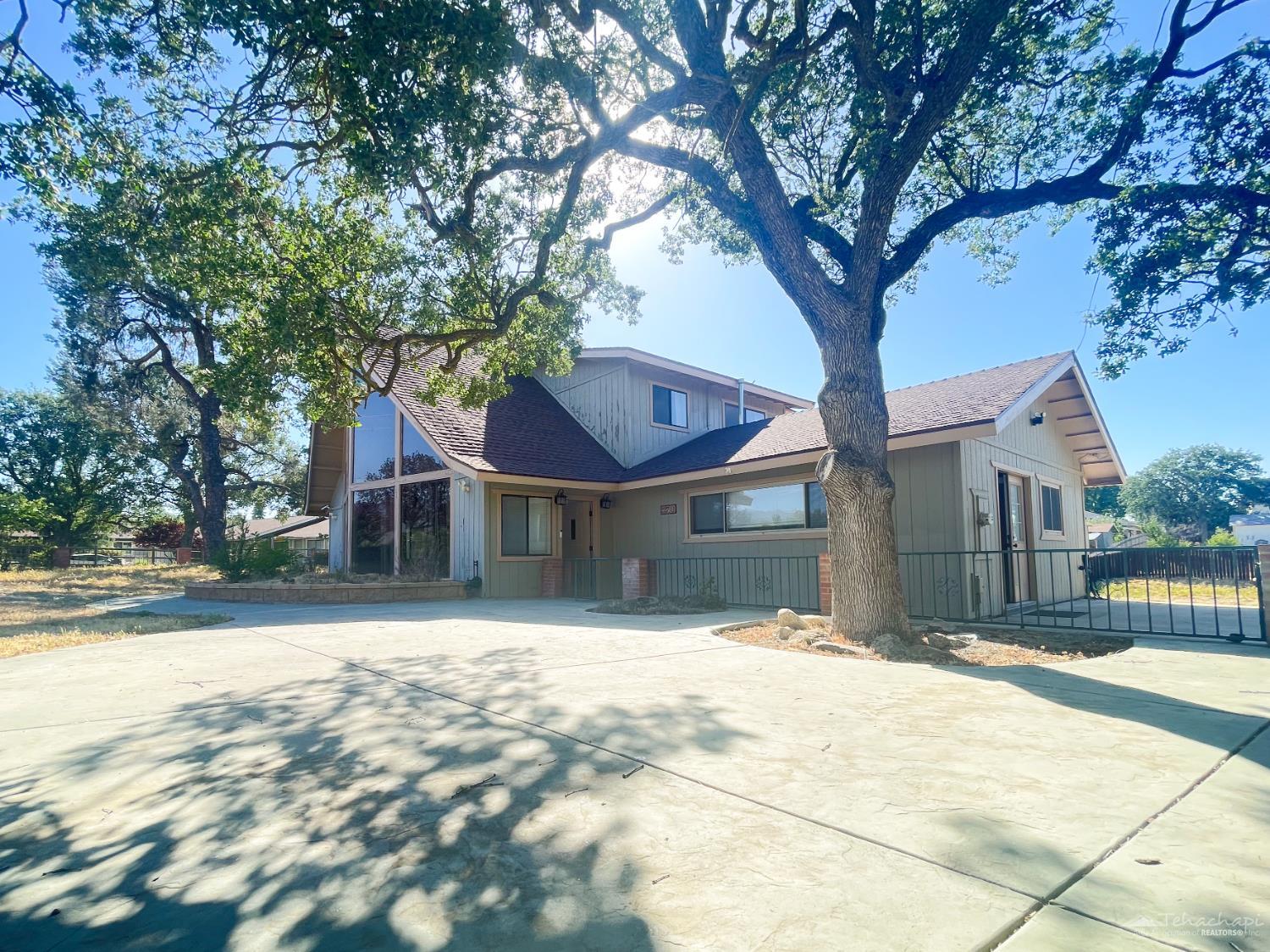 22711 Jerry Drive