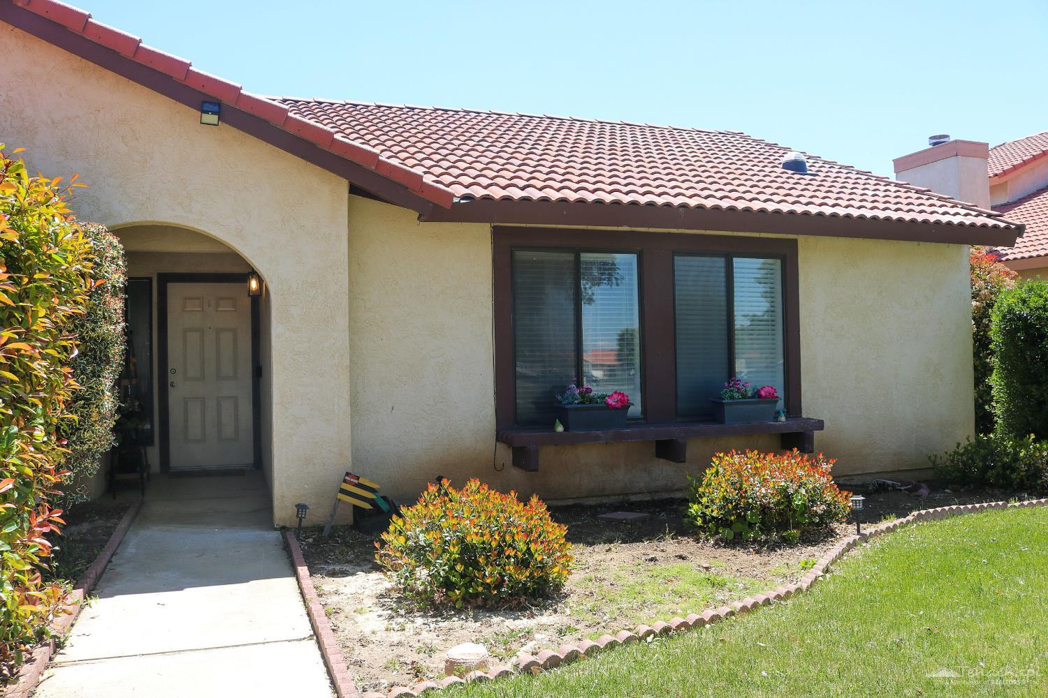 712 Silver Oak Drive