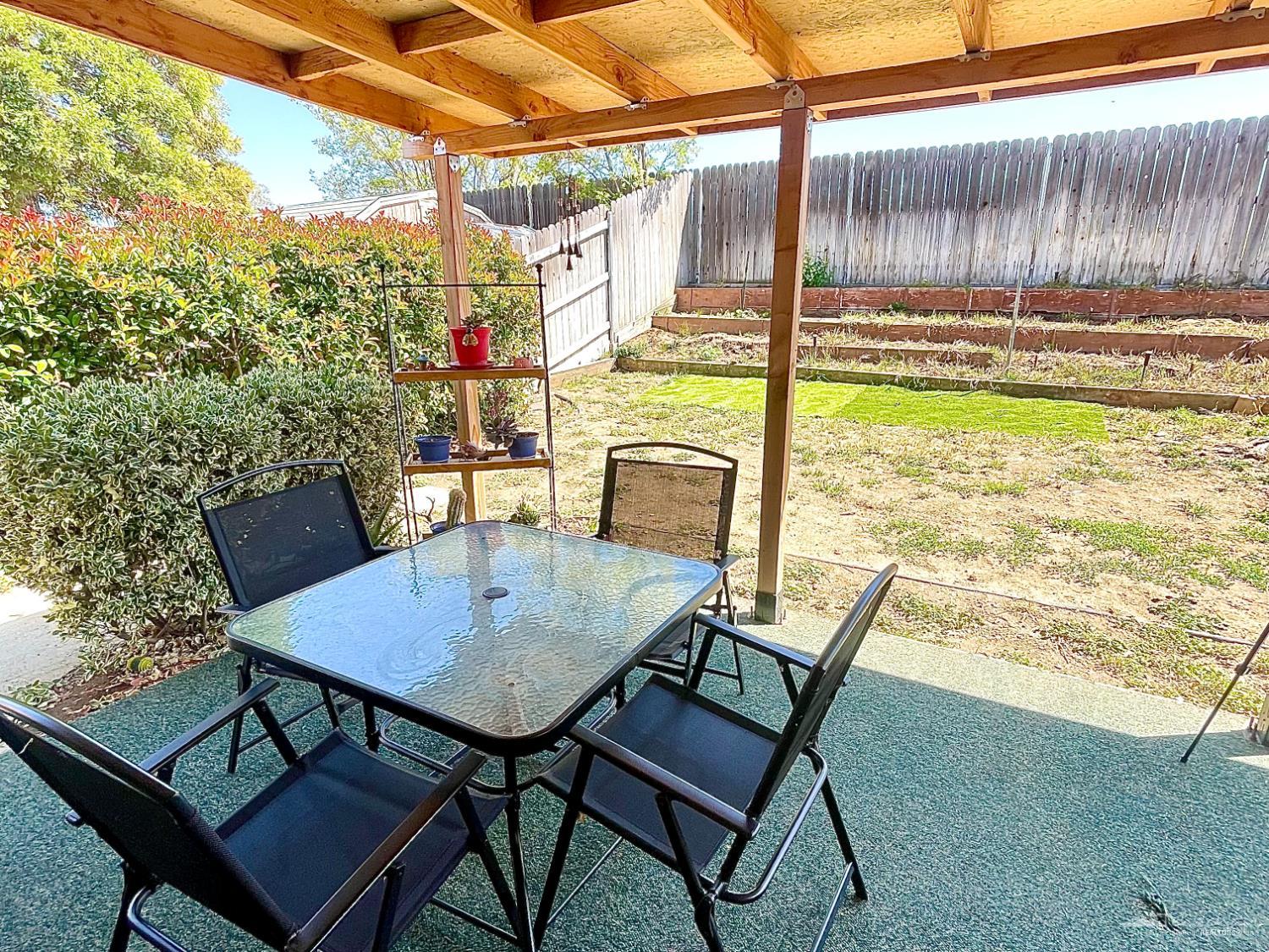 712 Silver Oak Drive