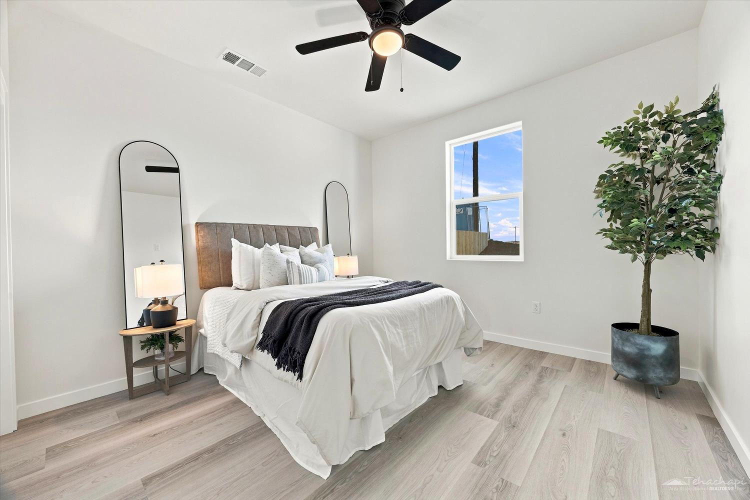 19936 Mesa Drive