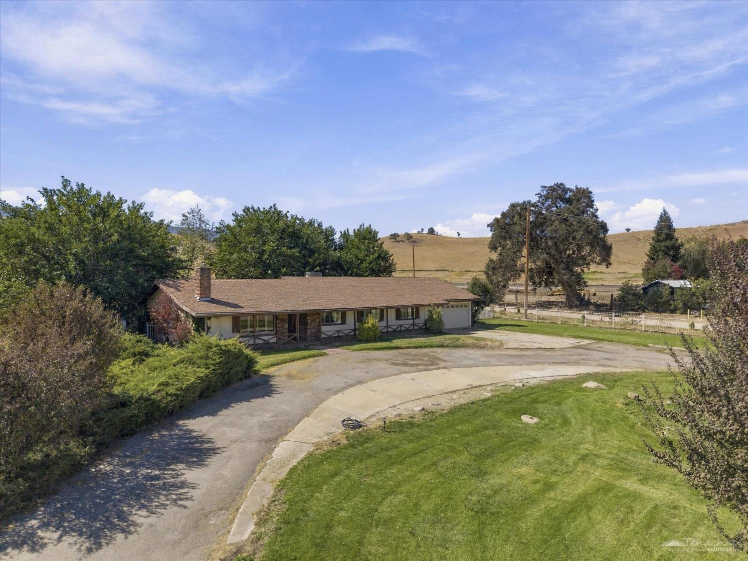 23492 Cummings Valley Road